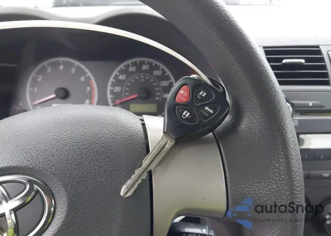 2010 Toyota Corolla Le z USA, uszkodzony, nr VIN 2T1BU4EE4AC431389